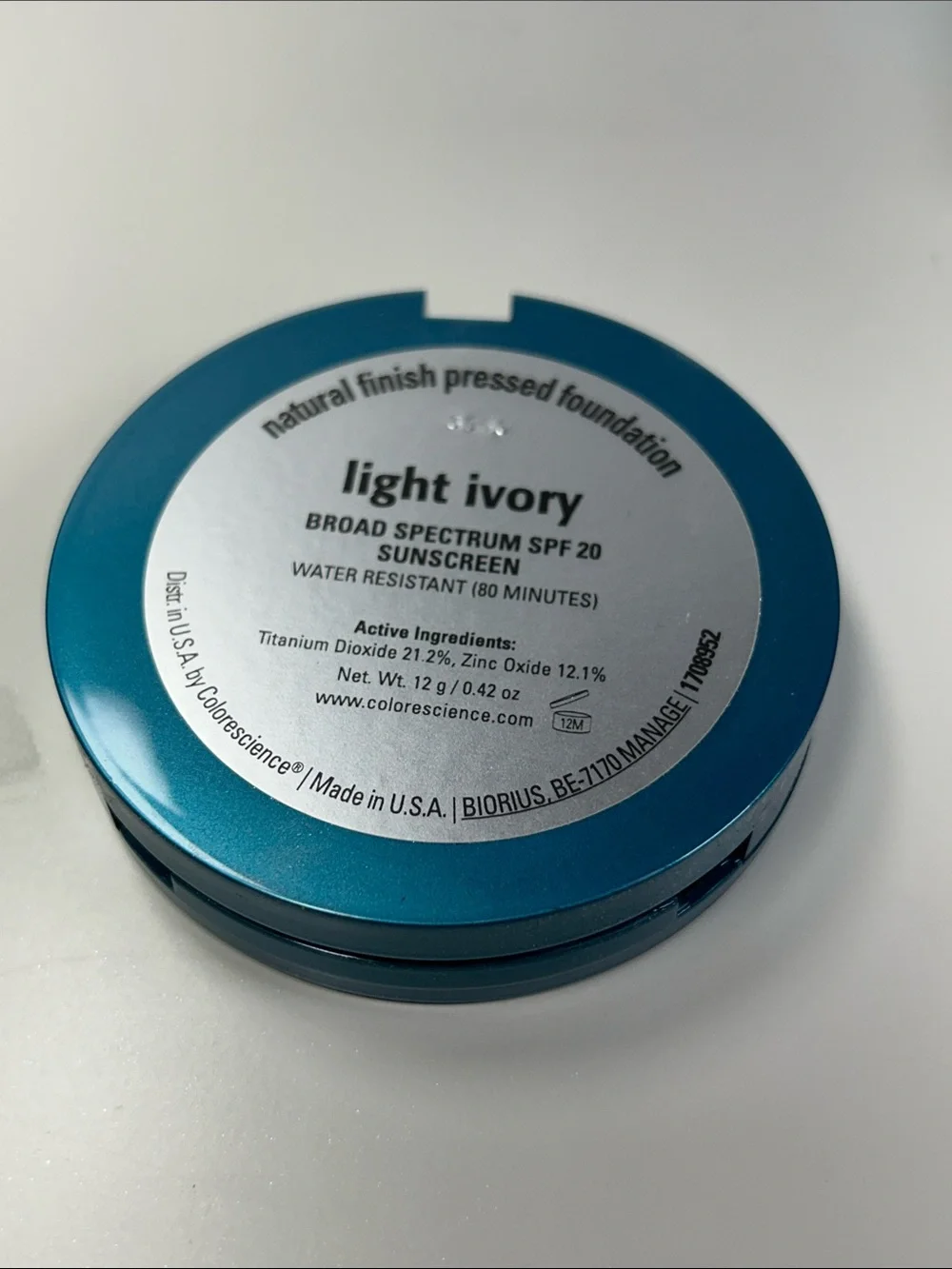 Colorscience Natural Finish Pressed Foundation - Light Ivory